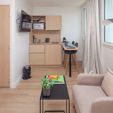 酒店 Finestate Coliving Mairie D'issy 伊西莱穆利诺